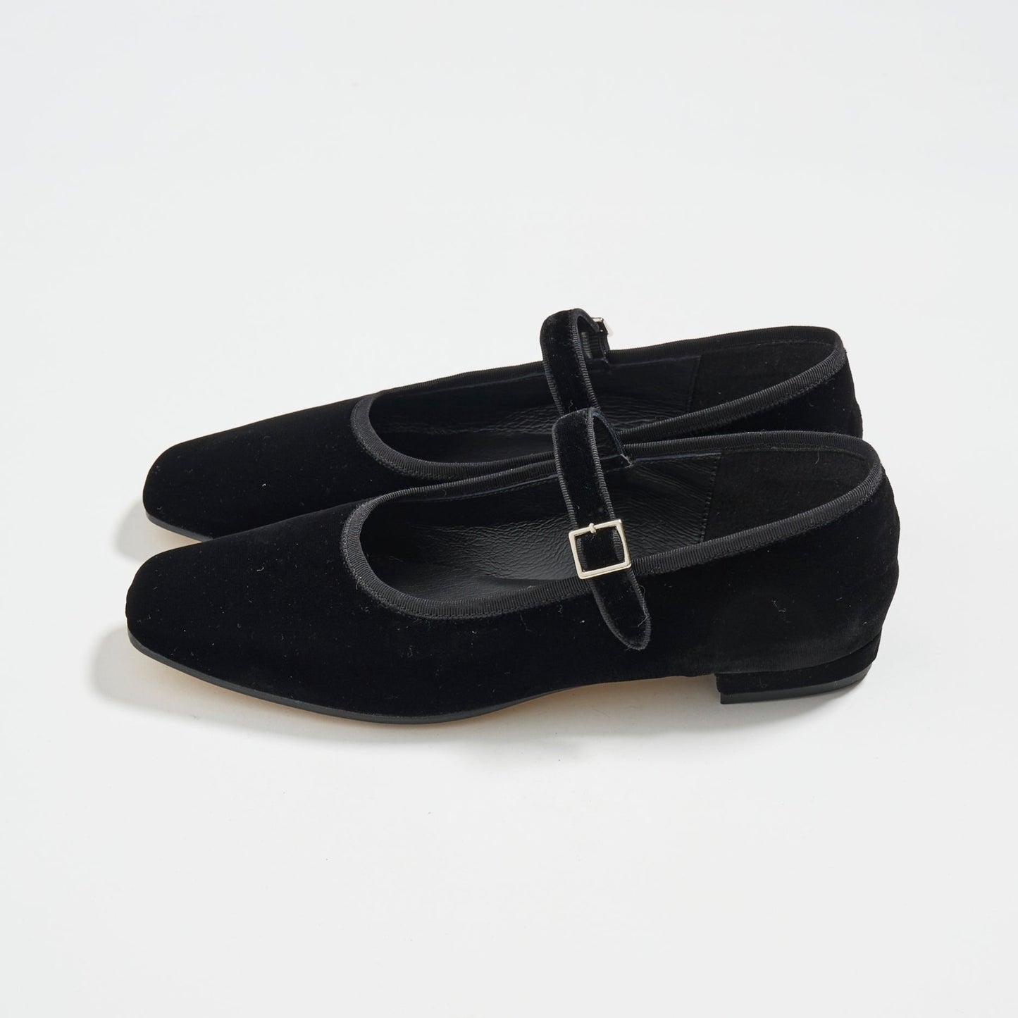 【ONLINE PREORDER】OBLADA MARY JANE(VELOUR)