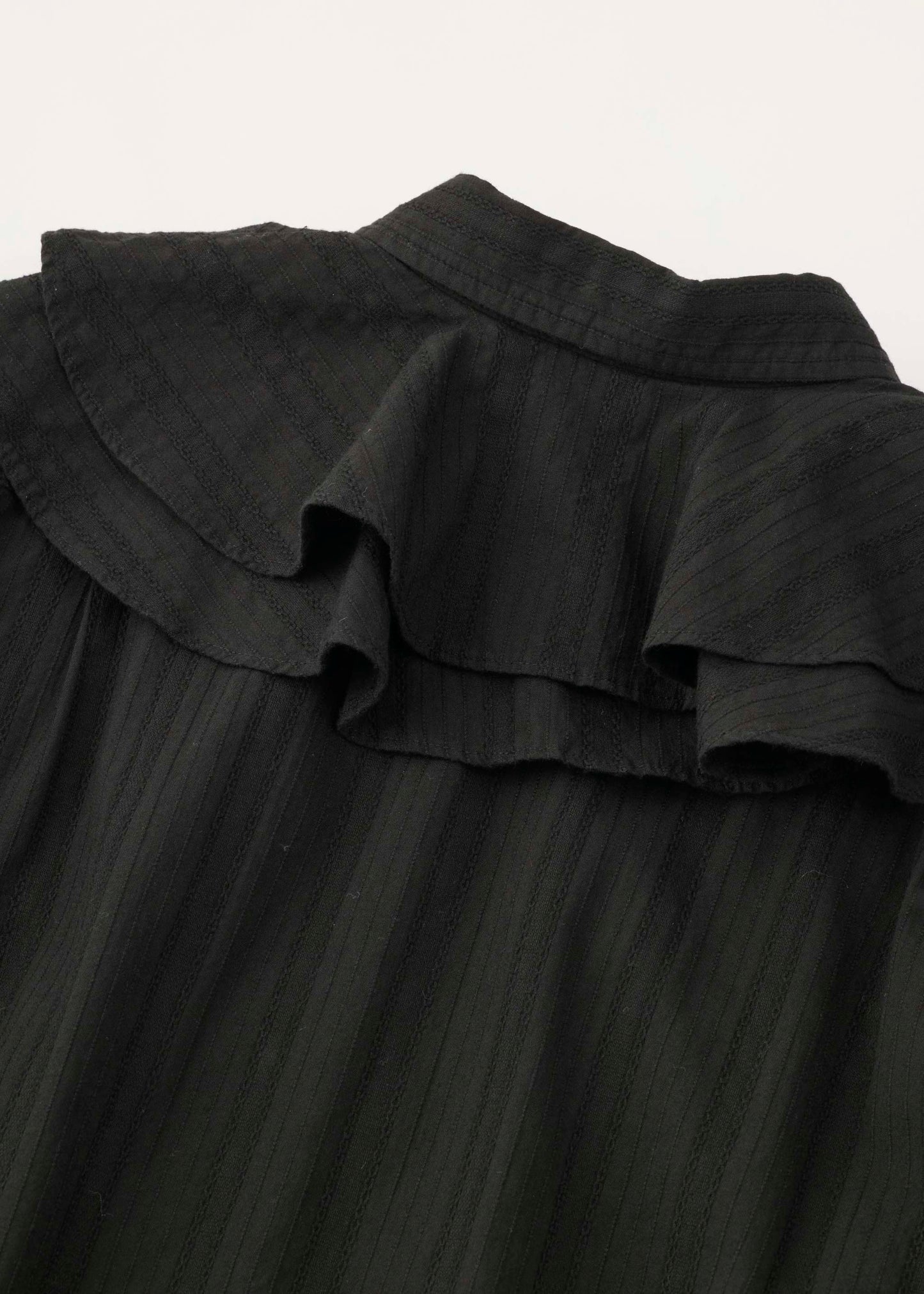 【ONLINE PREORDER】OVER DYE RUFFLE BLOUSE