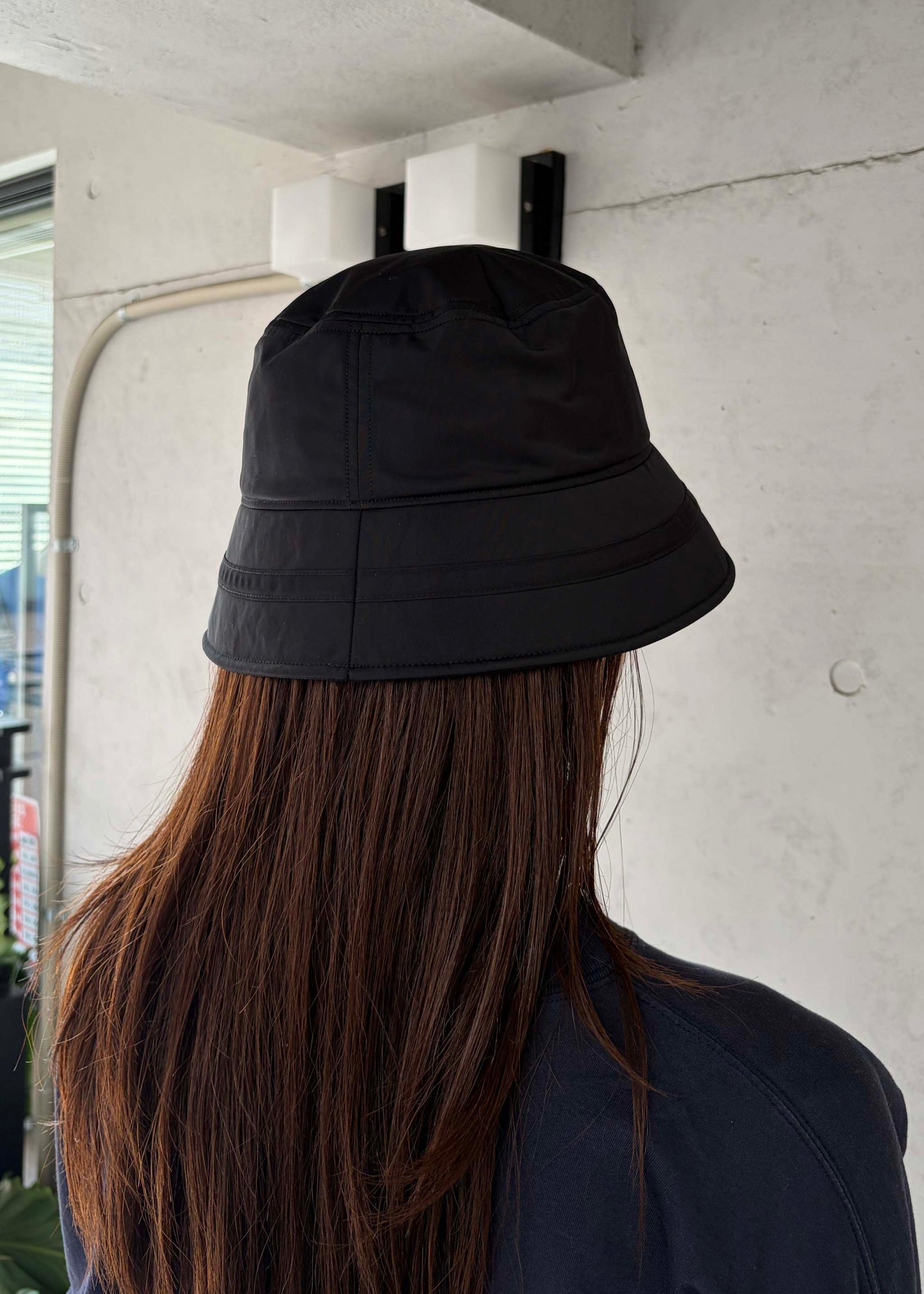 【COMESANDGOES】DICROS LINE ON BRIM BUCKET HAT
