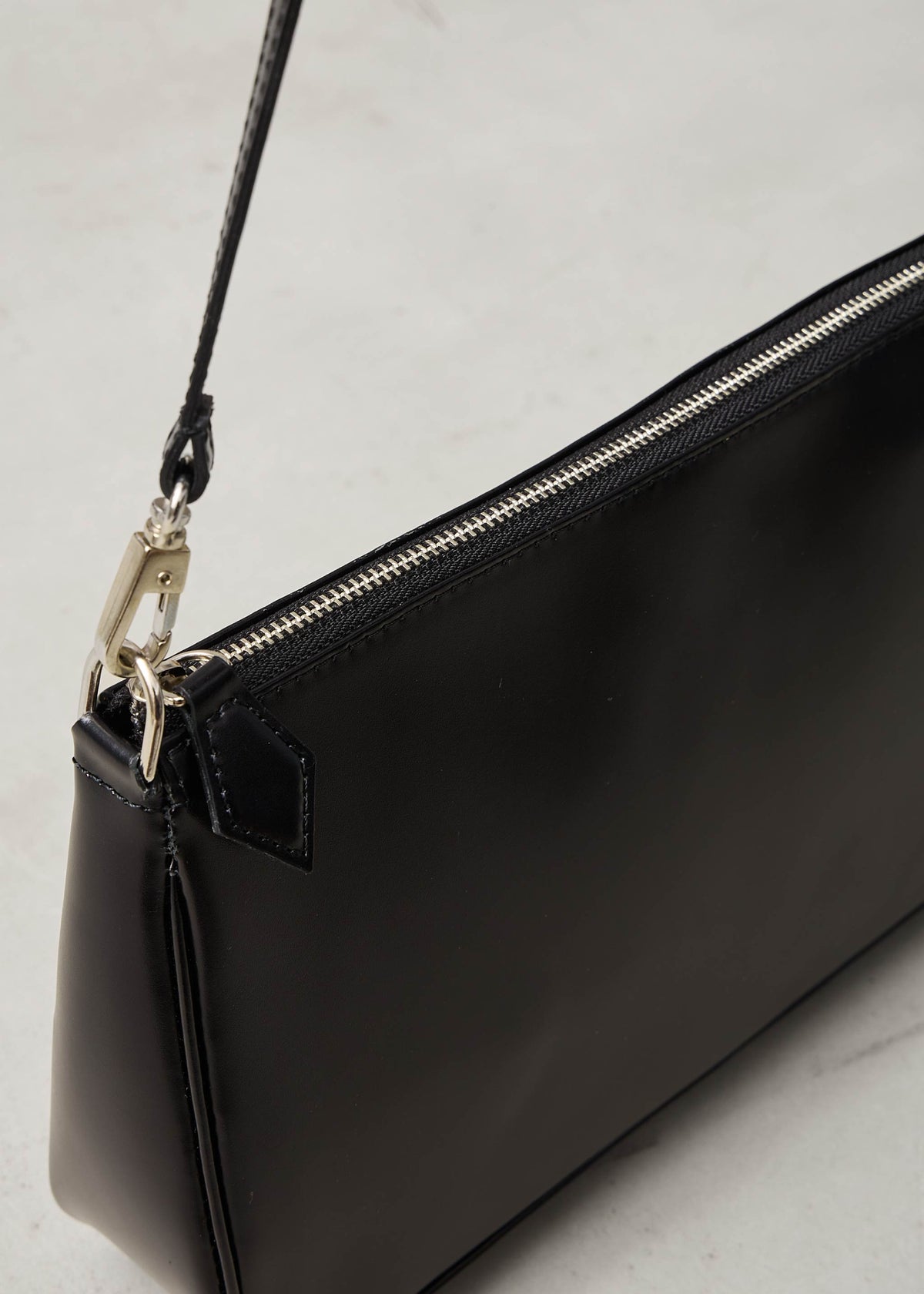 【ONLINE PREORDER】BUDDY BAG
