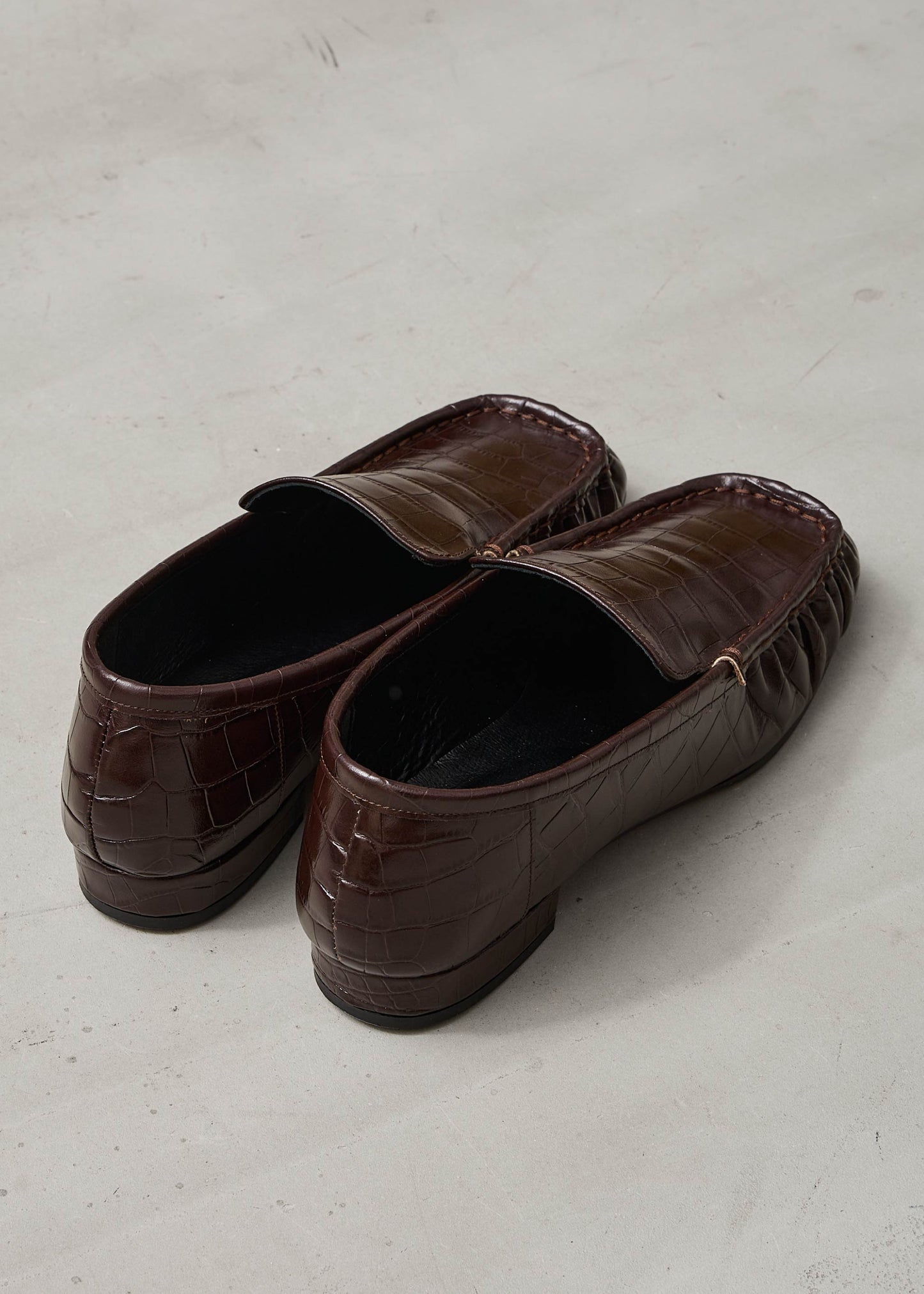 【ONLINE PREORDER】OBLADA LOAFERS（EMBOSS CALF LEATHER）