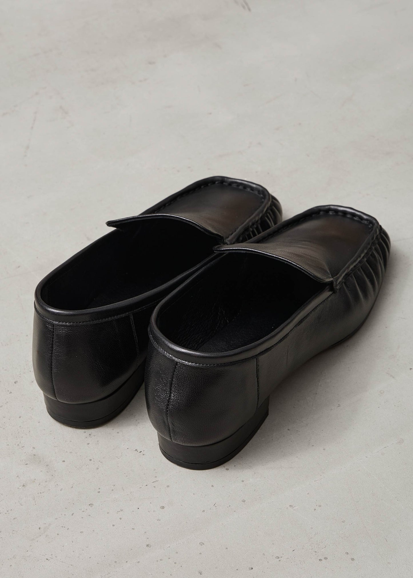 【ONLINE PREORDER】OBLADA LOAFERS（LAMB LEATHER）