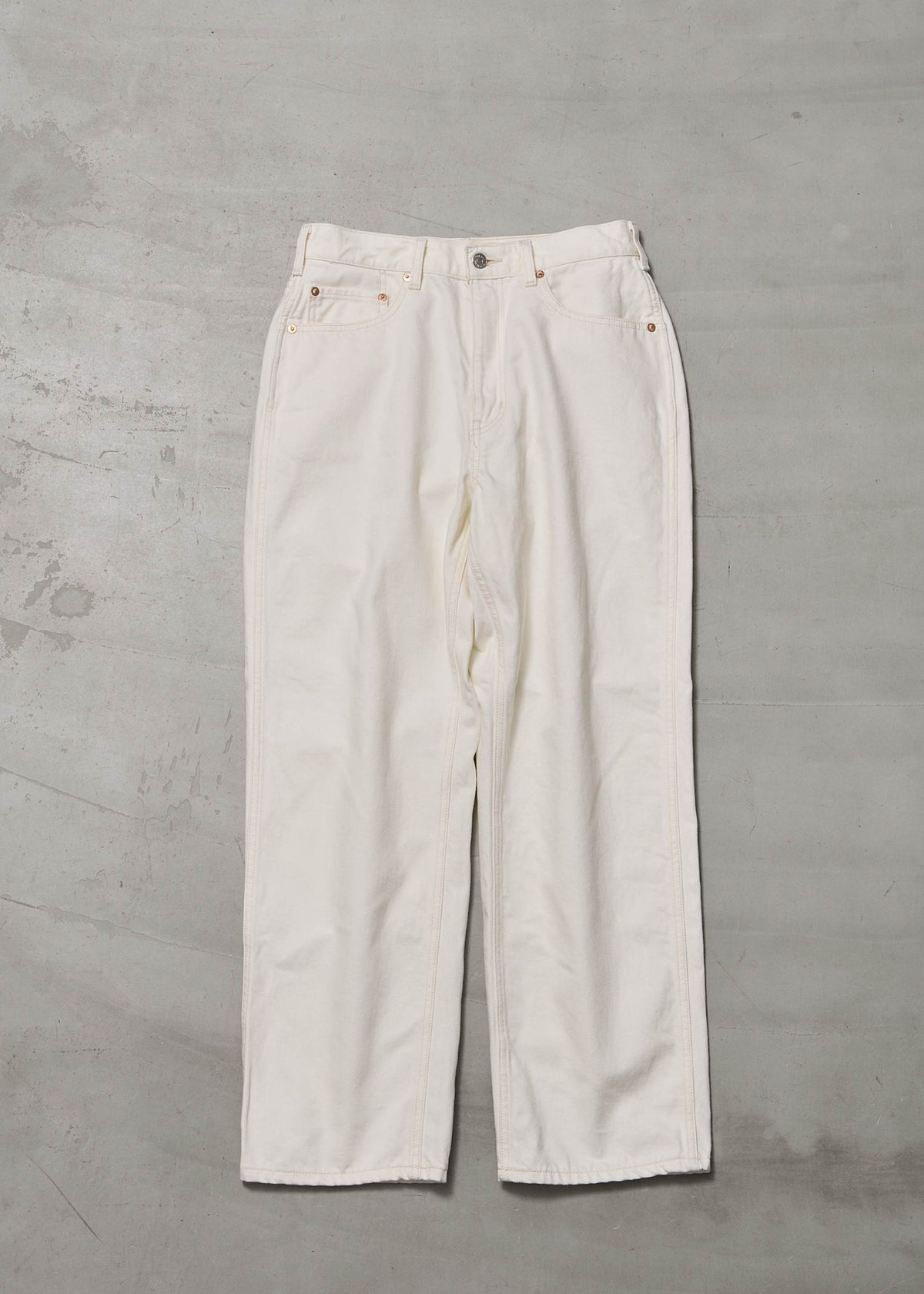 【ONLINE PREORDER】SANTOS JEANS