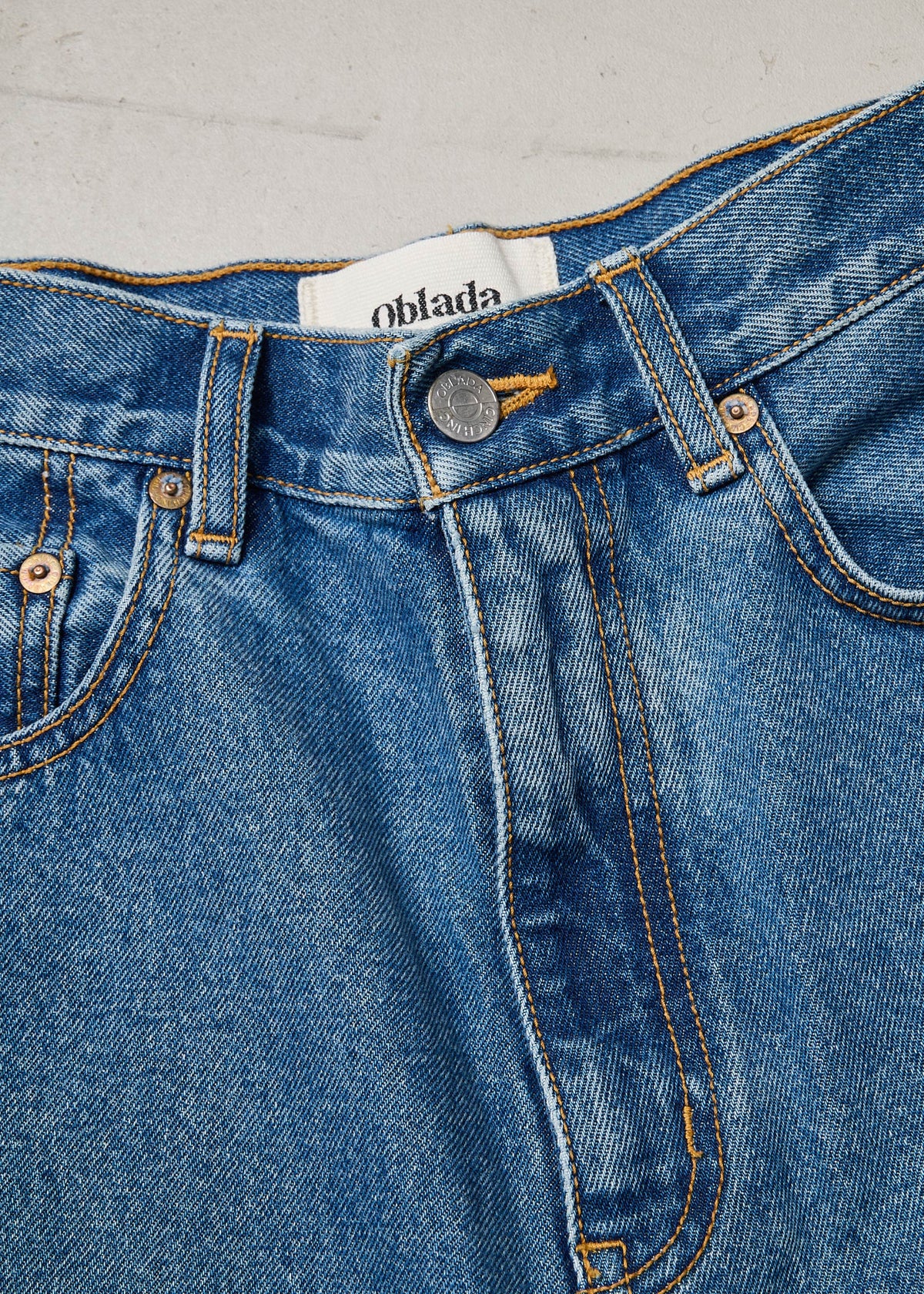【ONLINE PREORDER】SANTOS JEANS