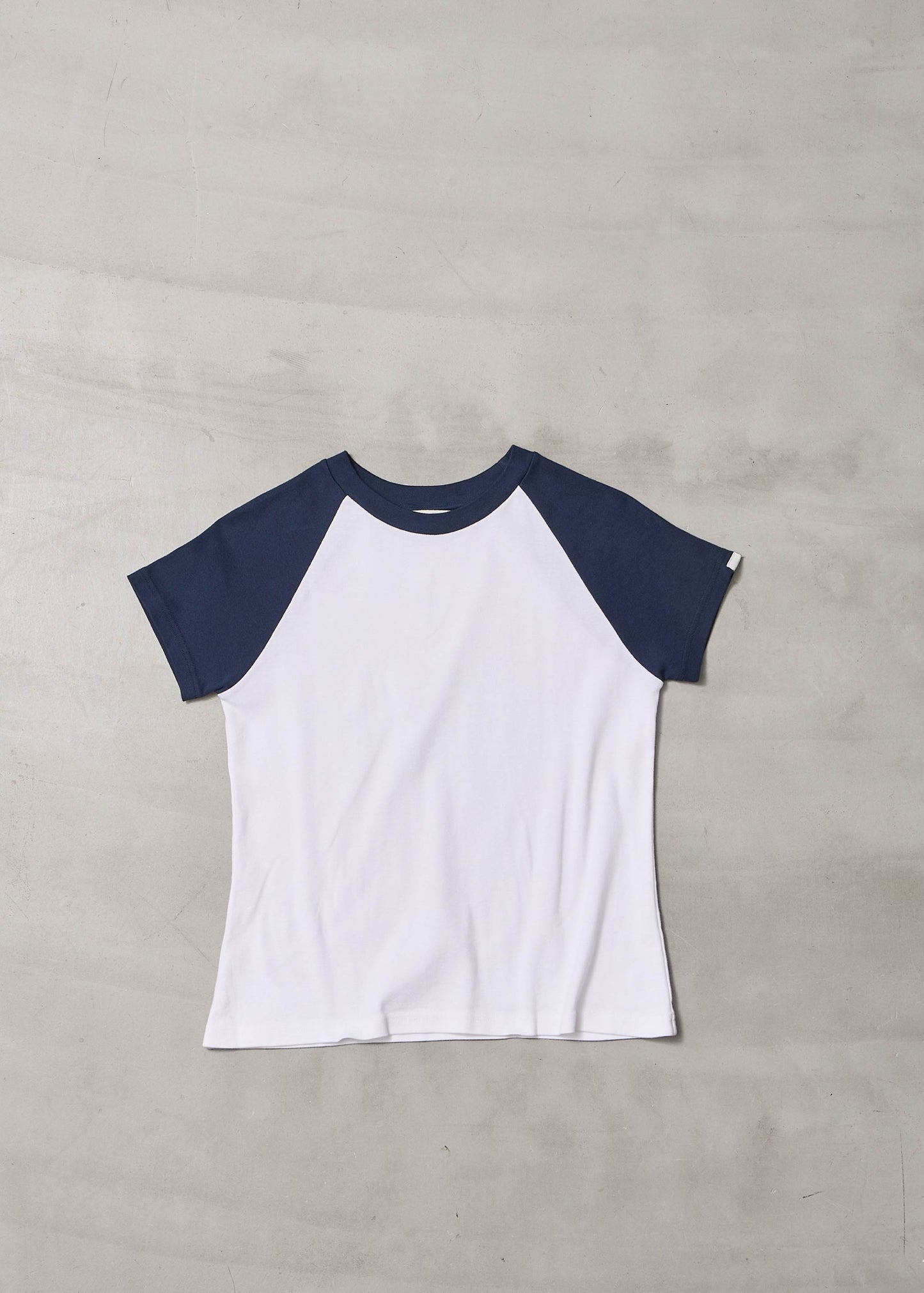 【ONLINE PREORDER】COMPACT RAGLAN TEE