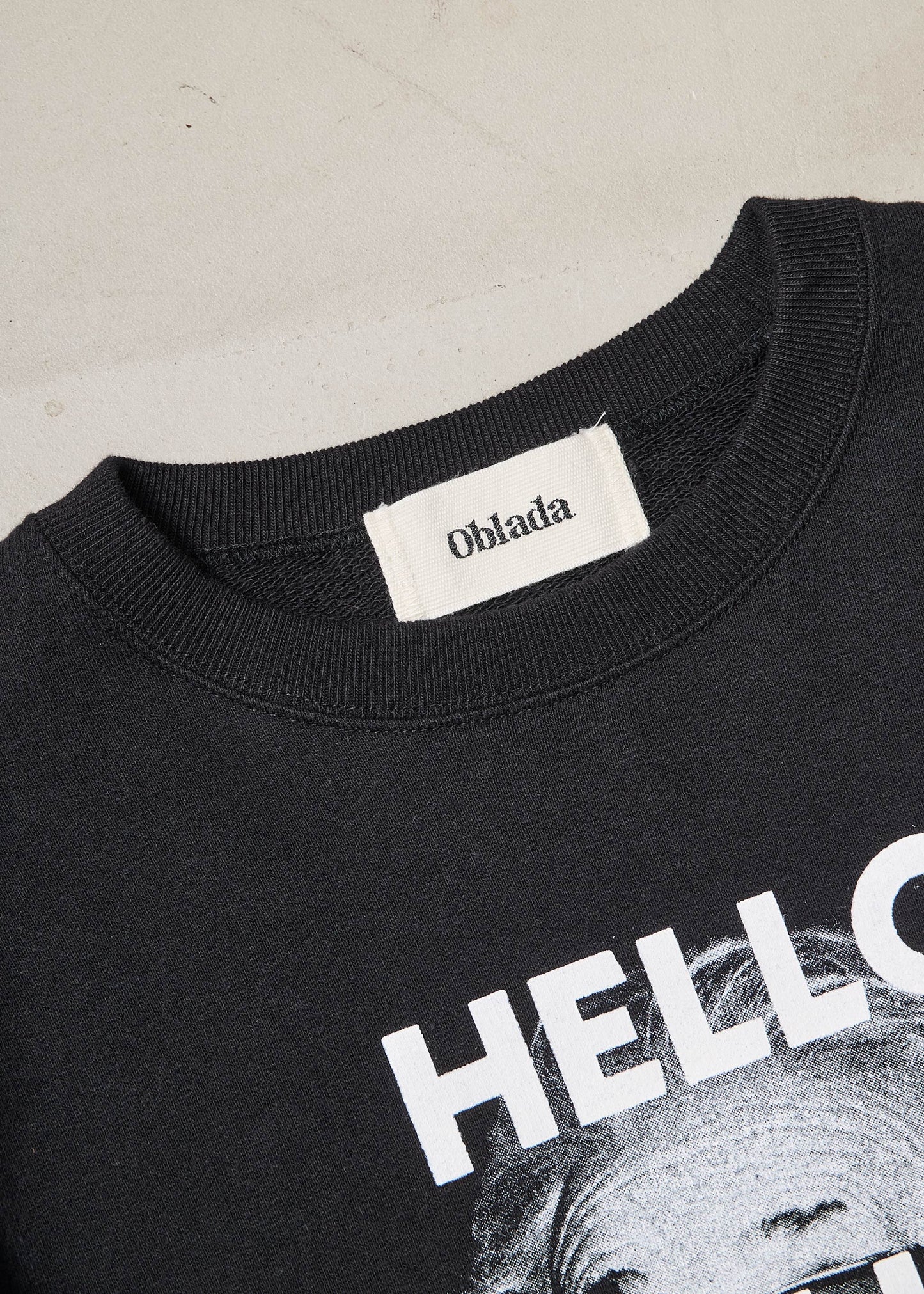 【ONLINE PREORDER】HELLO SWEAT