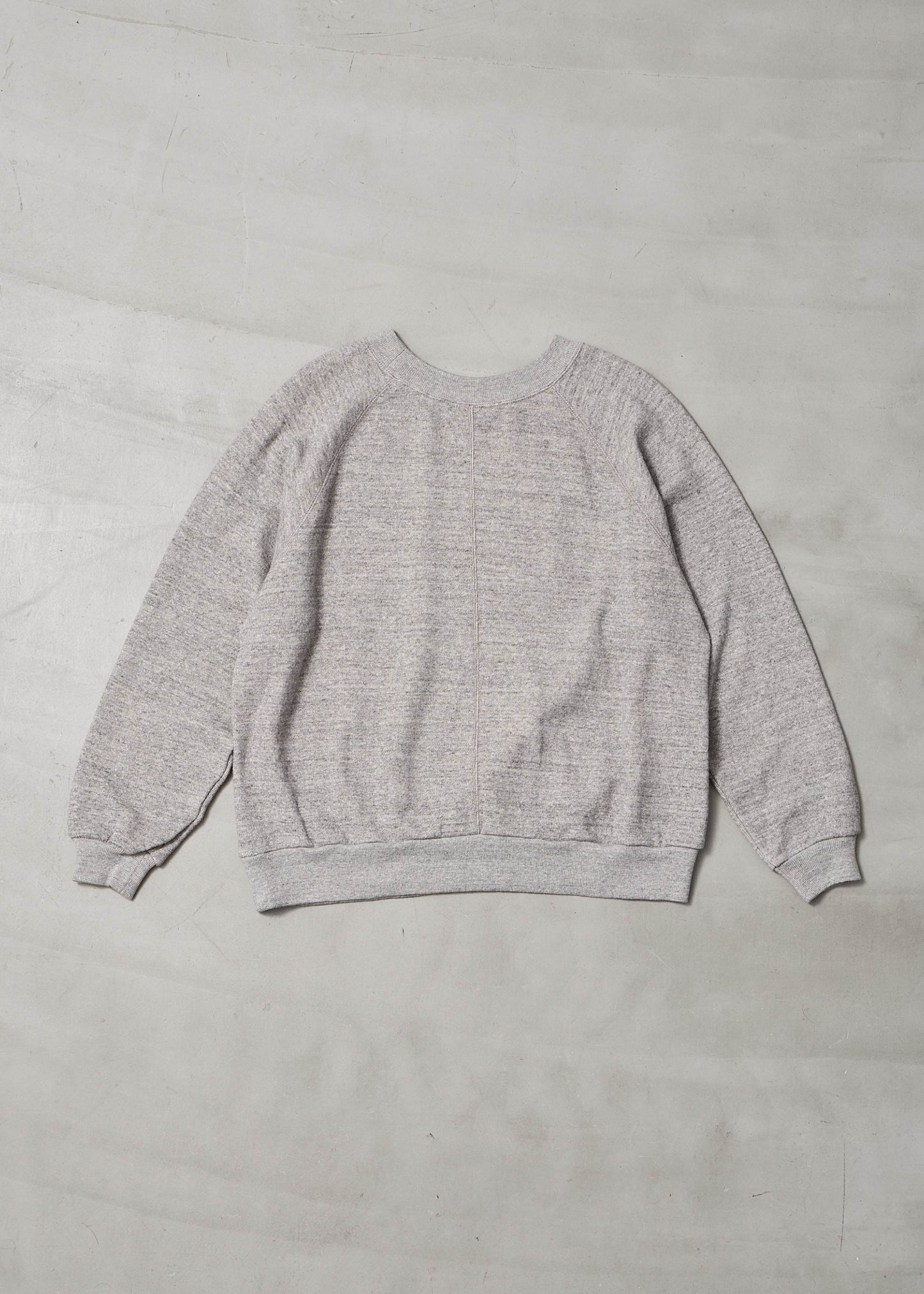 【ONLINE PREORDER】HELLO EMBROIDERY SWEAT