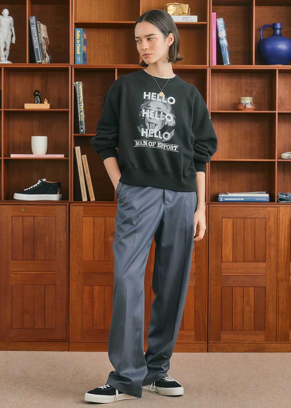 【ONLINE PREORDER】HELLO SWEAT