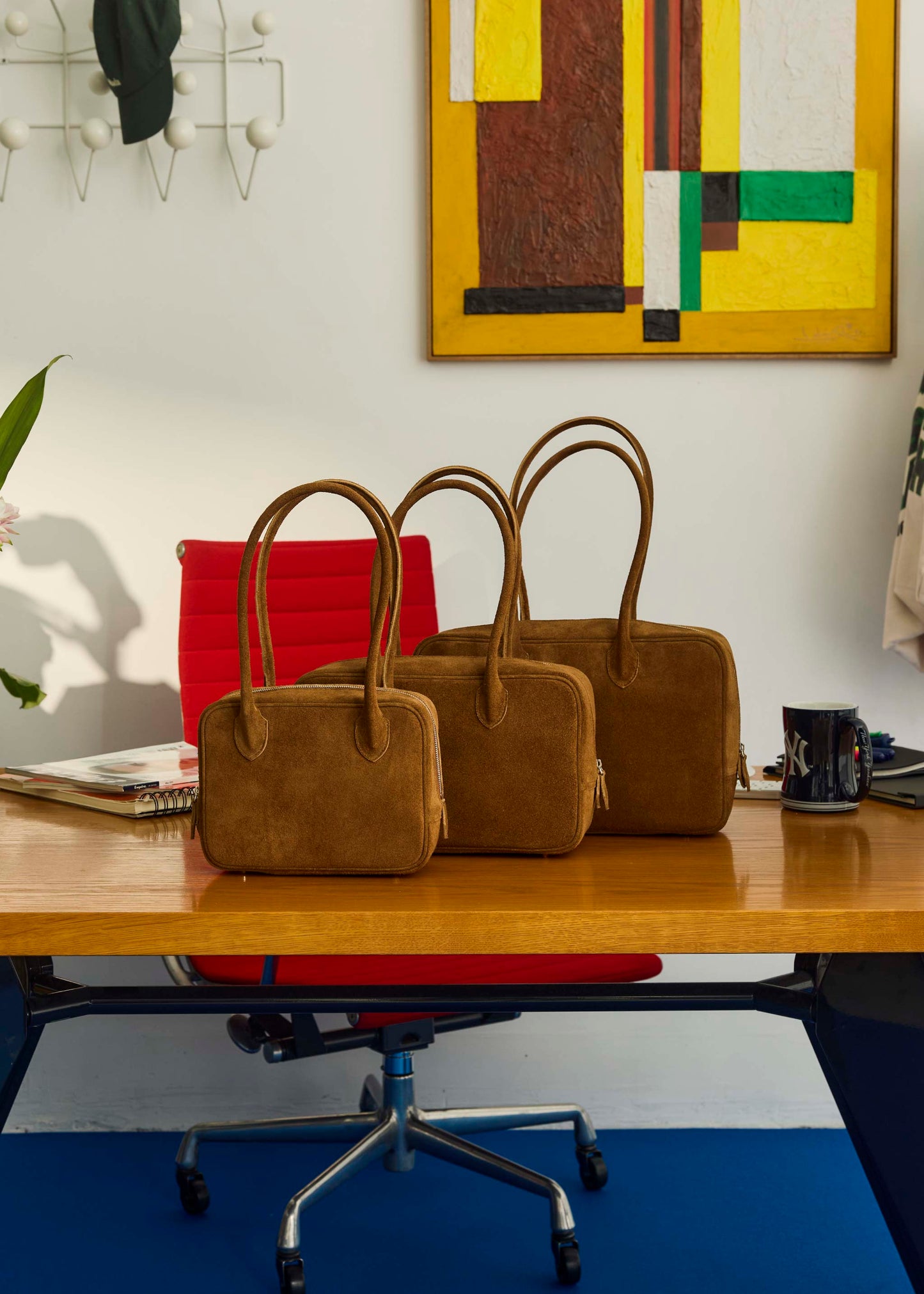 【ONLINE PREORDER】STEADY BAG MEDIUM（SUEDE）