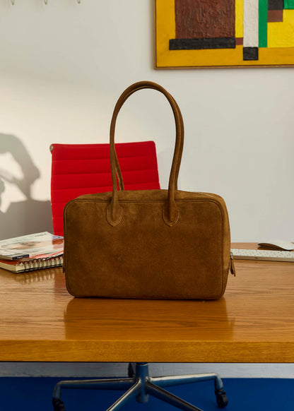 【ONLINE PREORDER】STEADY BAG LARGE（SUEDE）