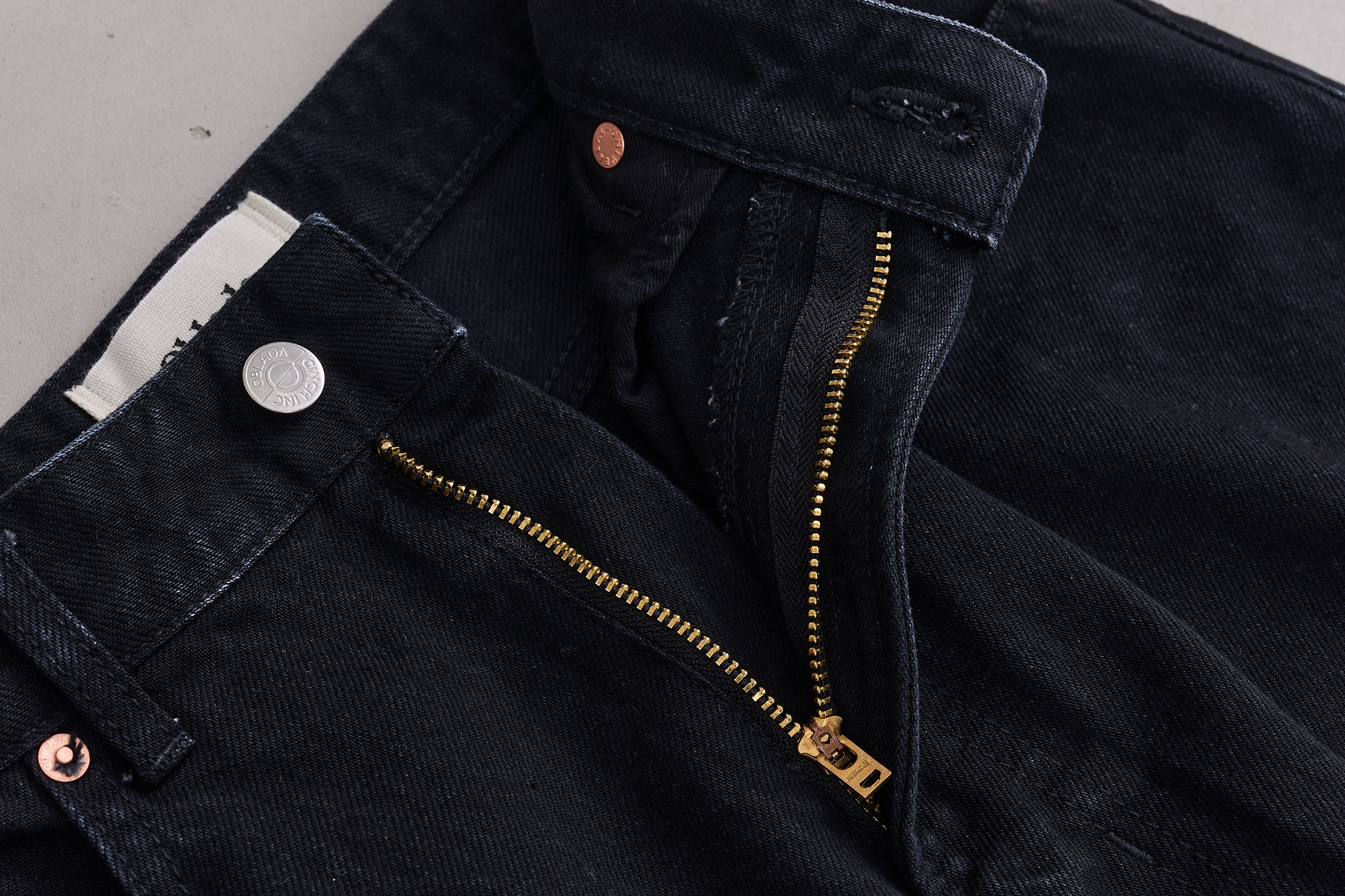 Oblada】BUDDY JEANS BLACK – CINCH inc