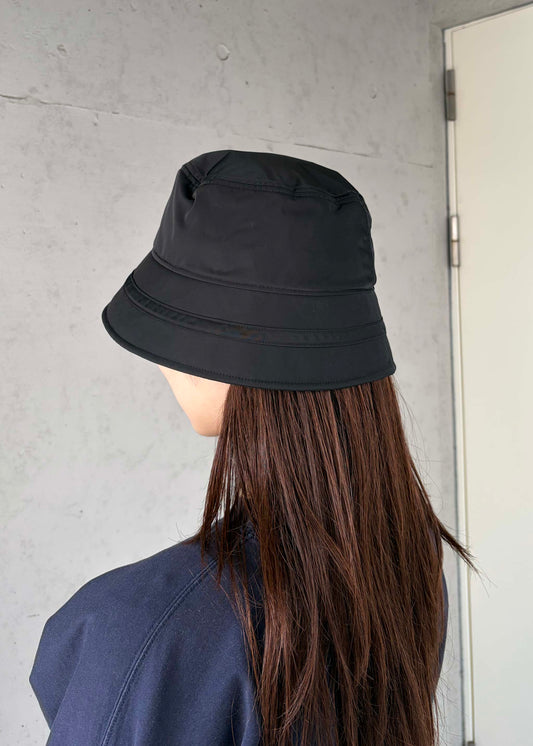 【COMESANDGOES】DICROS LINE ON BRIM BUCKET HAT