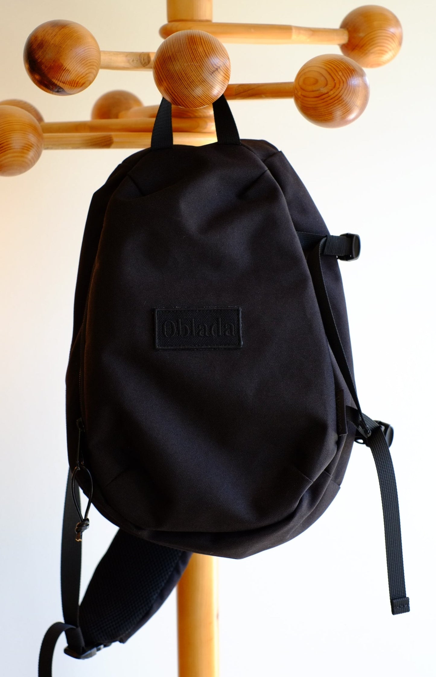 【ONLINE OREORDER】OUTDOOR PRODUCTS × Oblada TRAVEL SLING