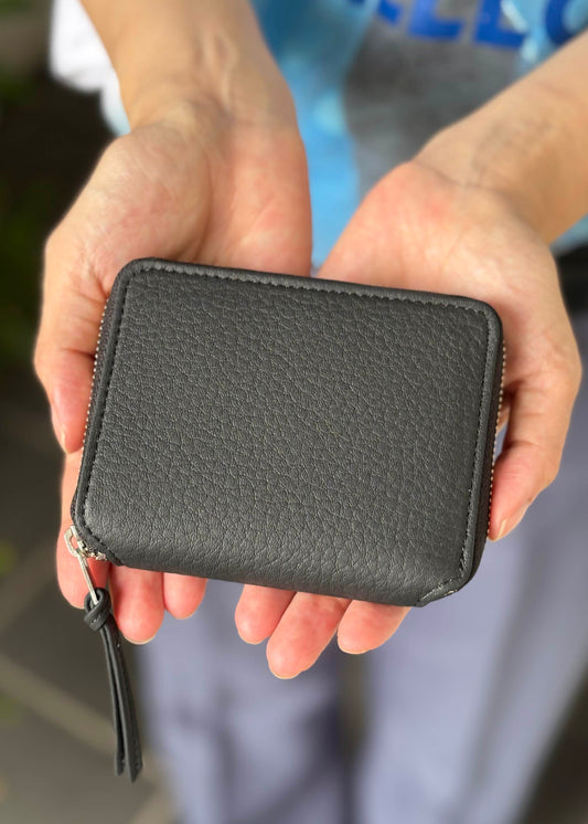【ERA.】EO SHRINK ROUND PALM WALLET