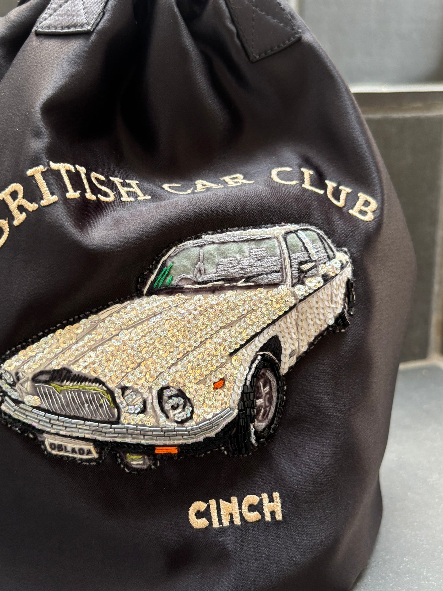 【Oblada】CAR EMBROIDERY BAG