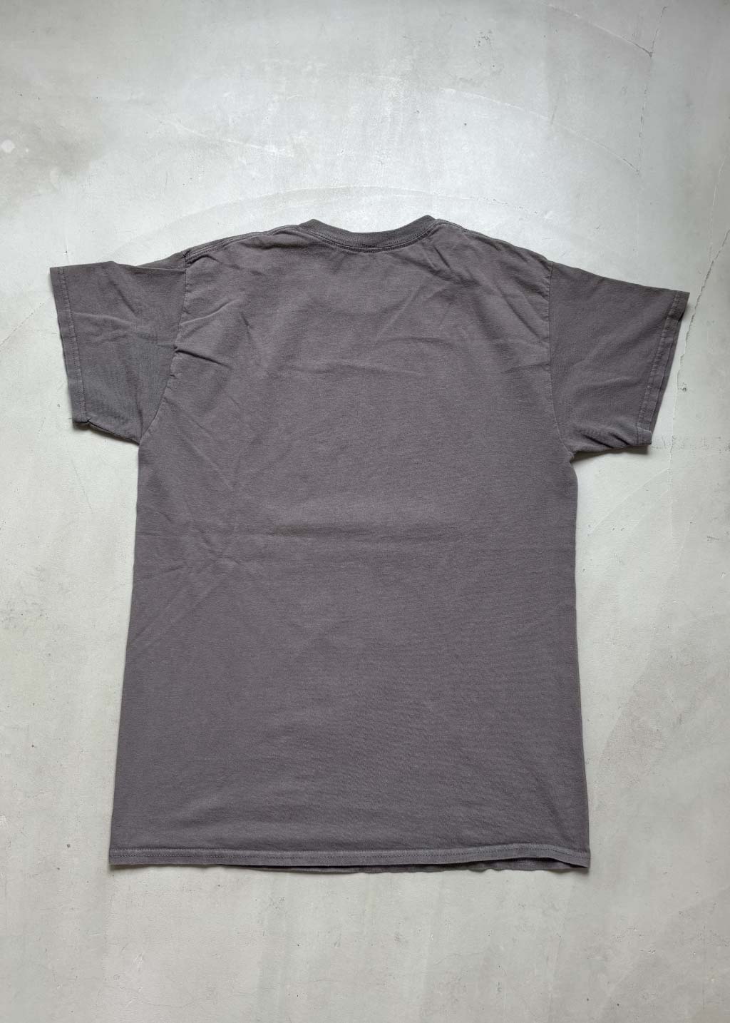 HELLO TEE A24