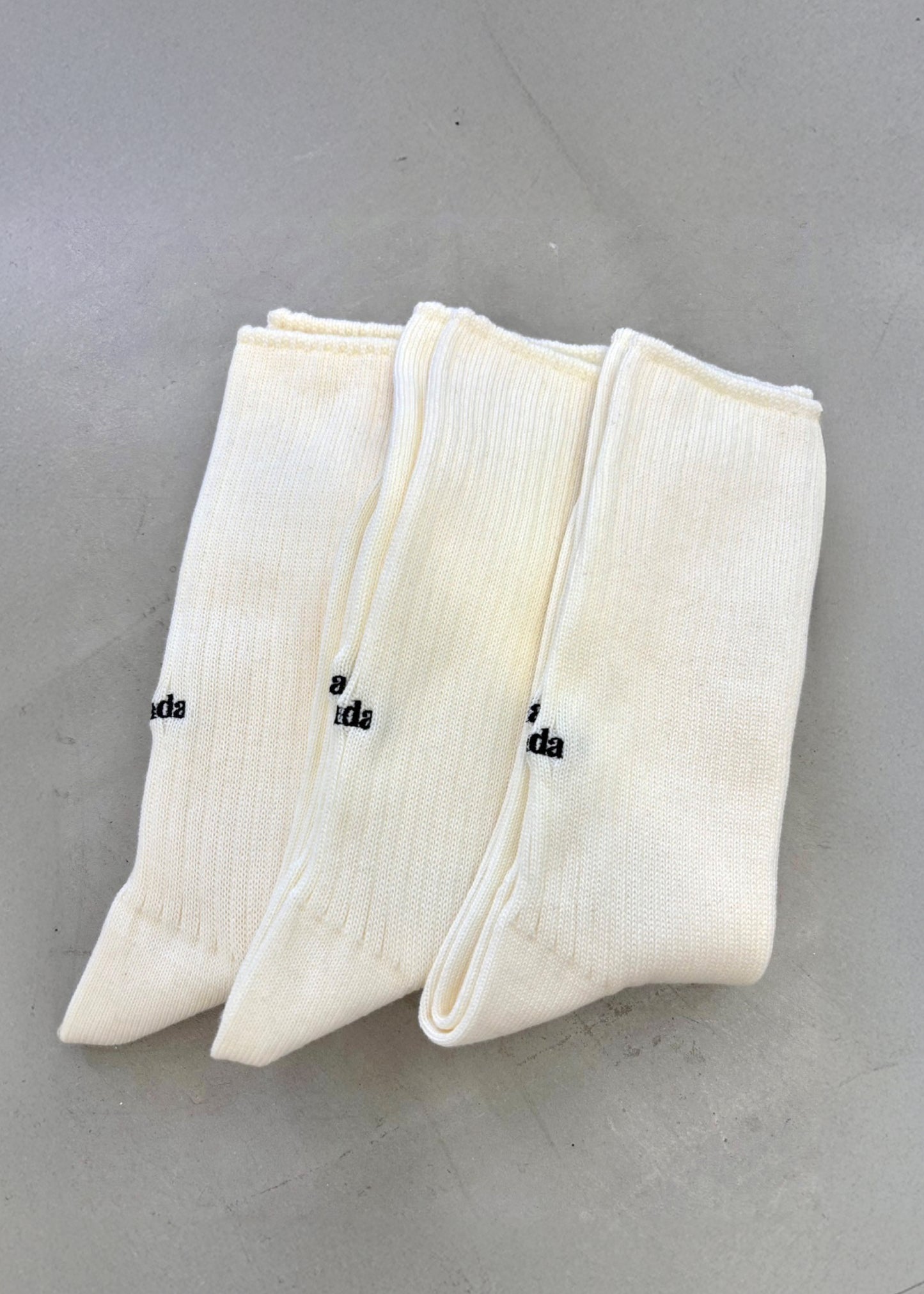 【ONLINE PREORDER】PACK SOCKS (WHITE×3)