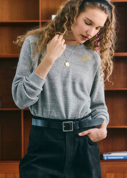 【ONLINE PREORDER】HELLO EMBROIDERY SWEAT